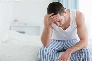 El malestar severo es uno de los síntomas de la prostatitis aguda.